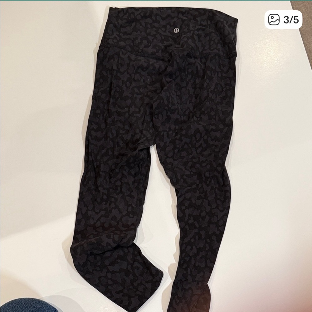 Lululemon cheetah print Leggings size 6